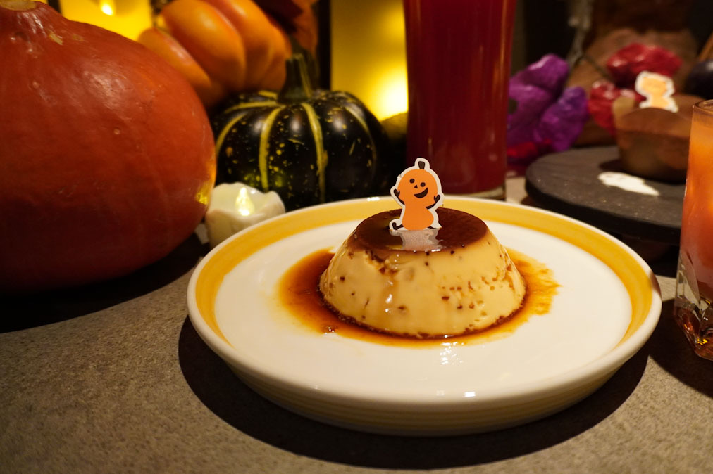 かまど焼NIKUYOROZUハロウィン限定デザート「かぼちゃプリン」