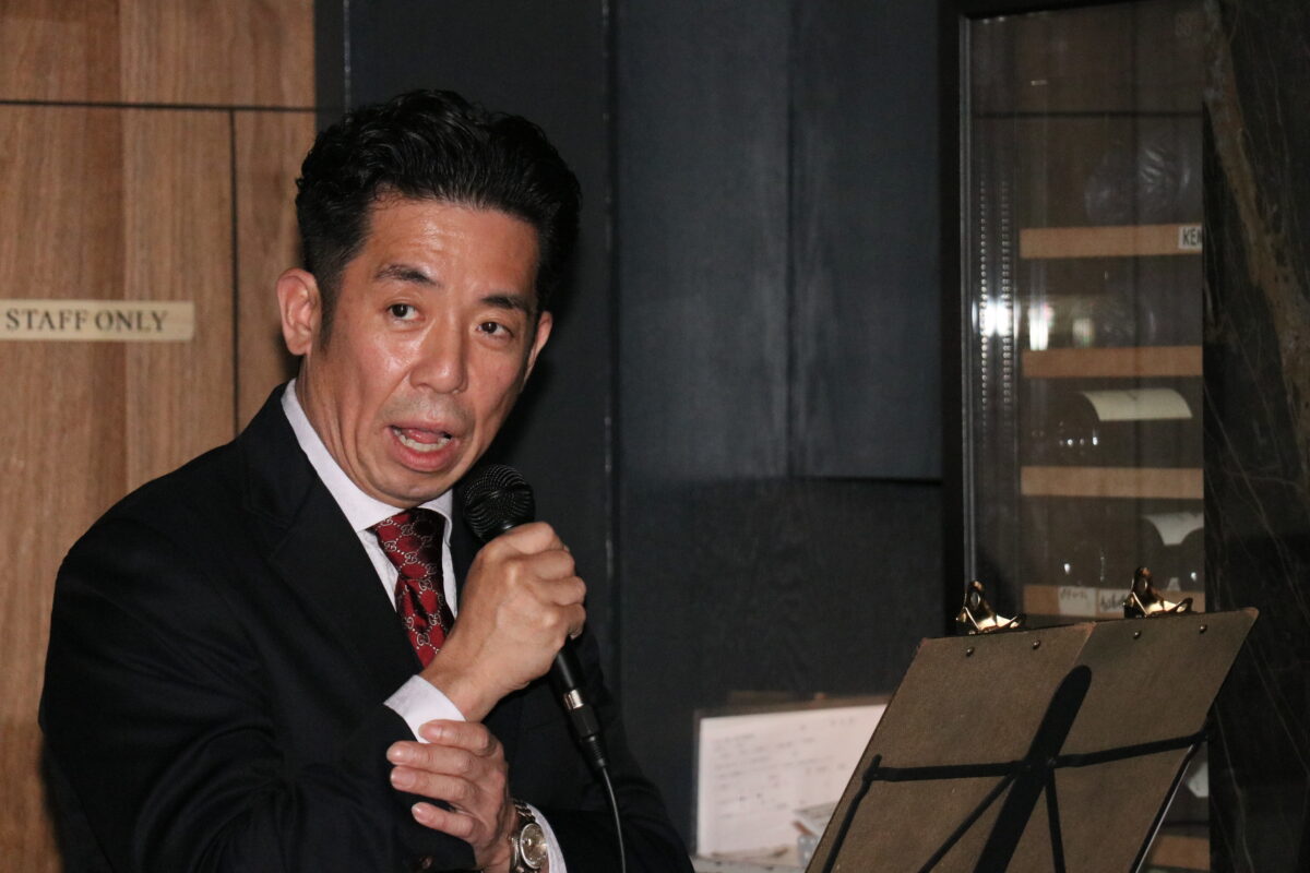 2025年4月15日『かまど焼 NIKUYOROZU』にて、令和6年度「東京都中小企業技能人材育成大賞知事賞」奨励賞受賞を記念した新コース「薪と肉 伝統を紡ぐ和のコース ～受賞記念特別仕立て～」のメディア試食会を開催いたしました。