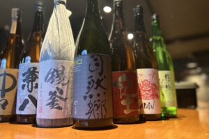 投稿についてもっと詳しく 《神楽坂 囲炉裏 肉よろず》<br>秋の日本酒ラインナップ