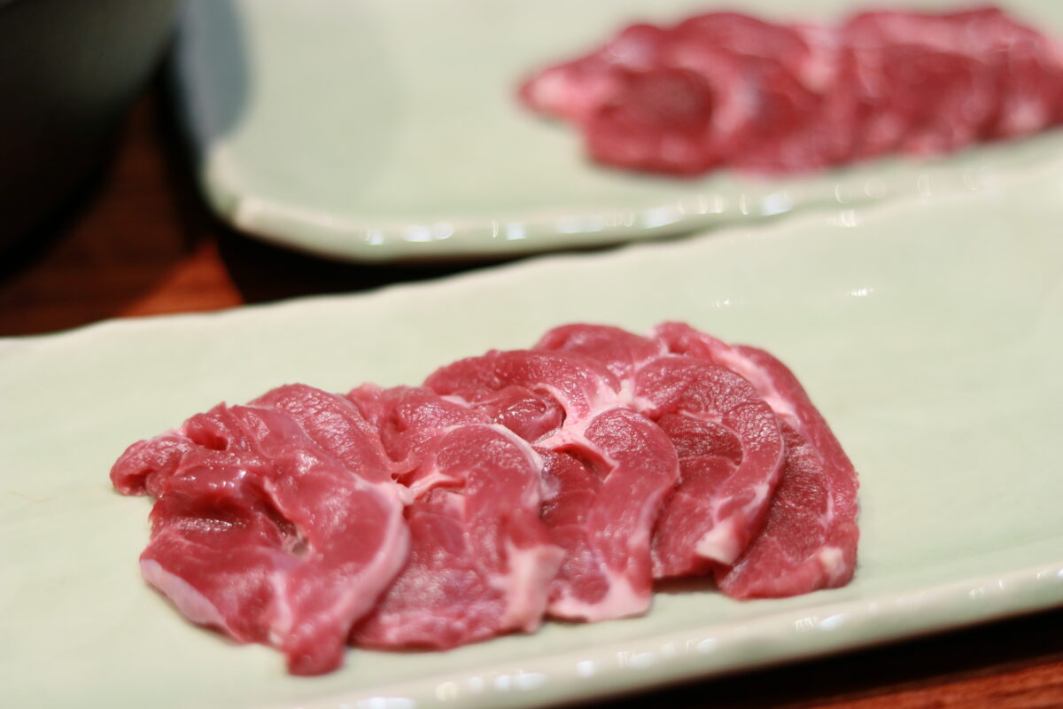 かまど焼 NIKUYOROZU【期間限定】山の恵み 薪焼鹿と牡丹鍋のジビエコースが登場！