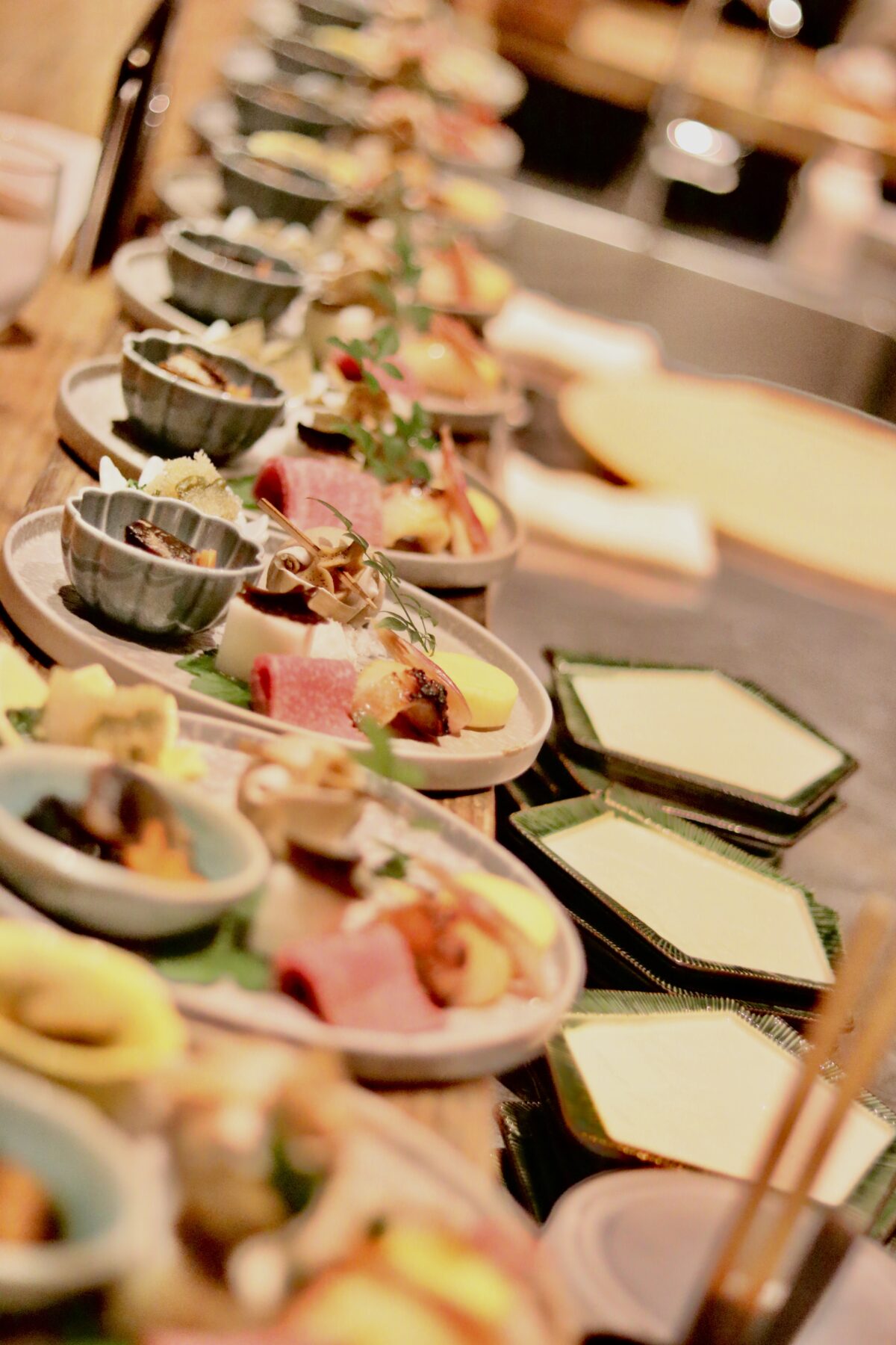 2025年11月25日（火）『かまど焼 NIKUYOROZU（肉よろず）』にて、一夜限りのディナーイベントを開催いたしました。