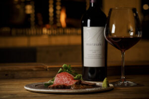 投稿についてもっと詳しく 《かまど焼 NIKUYOROZU》<br>ホワイトデーは、少し贅沢なディナーで特別なひとときを。