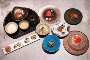 投稿についてもっと詳しく 《かまど焼 NIKUYOROZU》<br>夏限定「薪火と涼味の夏ご自愛コース」が新登場！