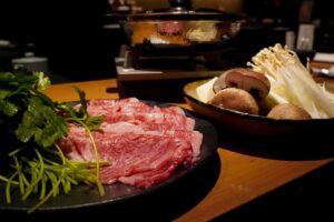 投稿についてもっと詳しく 《神楽坂 囲炉裏 肉よろず》<br>これからの季節に。「しゃぶしゃぶコース」が新登場